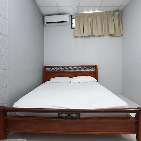 Spot On 89796 D'Noor Budget Inn Kota Bharu Exterior photo